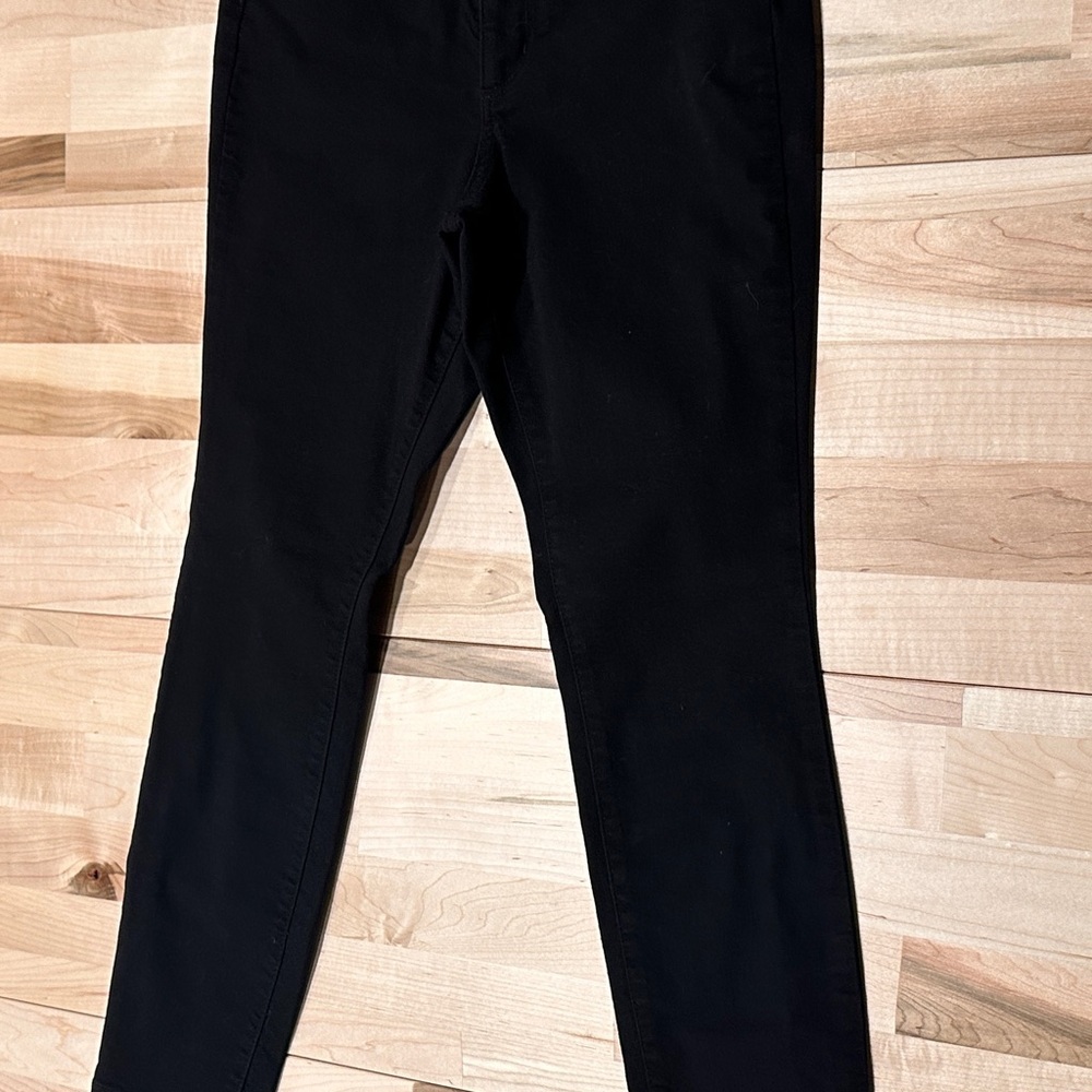 Universal Thread Skinny High Rise Black Pants.  Never worn.